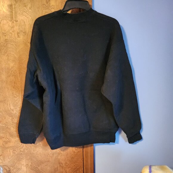 Vintage Vibes: Hard Rock Cafe Sweatshirt: - Picture 5 of 5